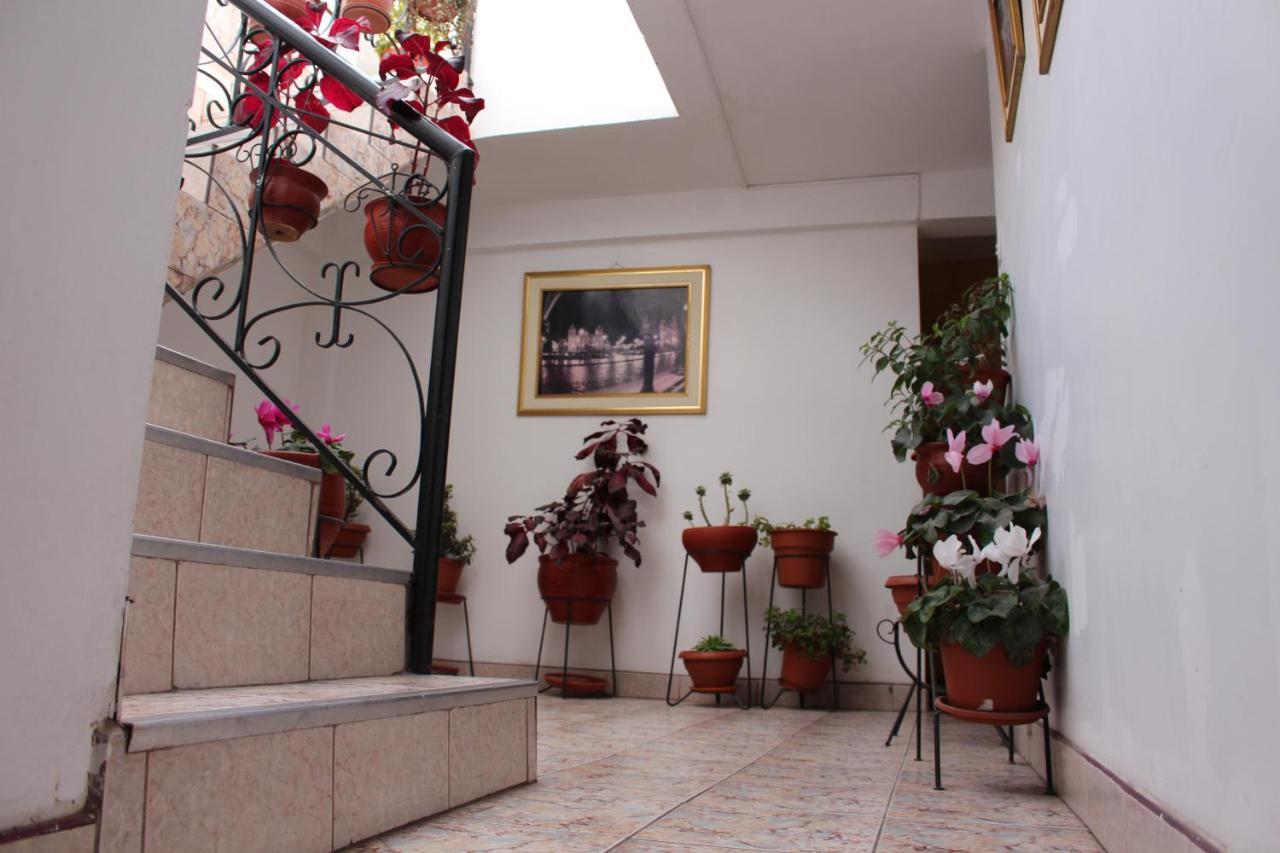 Kennedy Guest House Cuzco Exterior photo